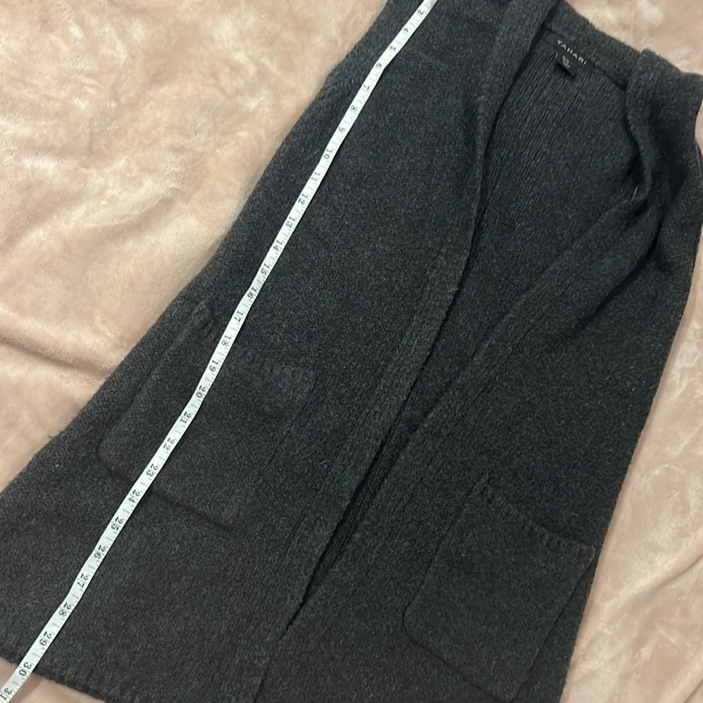 Long, hooded sweater vest.  Size XS - Picture 6 of 7